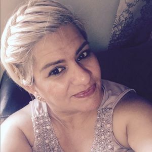 Meet your Posher, Celines